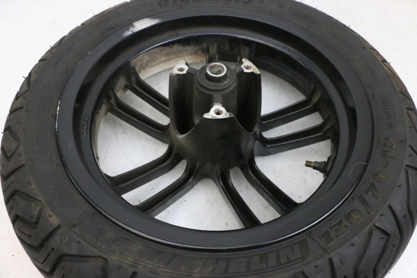 photo de JANTE AVANT ET PNEU PEUGEOT SPEEDFIGHT 4 4T EFI 50 (2021 - 2025) - Pièce contrôlée