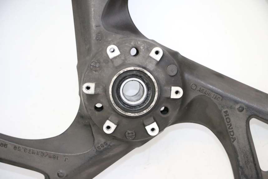 photo de JANTE AVANT ET PNEU HONDA ST PAN EUROPEAN 1300 (2002 - 2013)