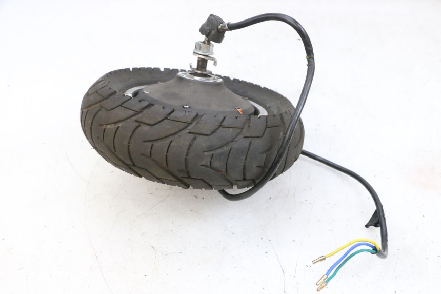 photo de JANTE AVANT ET PNEU DUALTRON VICTOR LIMITED 1