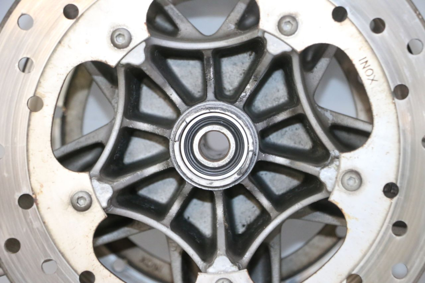 photo de JANTE AVANT ET PNEU PIAGGIO X9 EVOLUTION 125 (2003 - 2007)