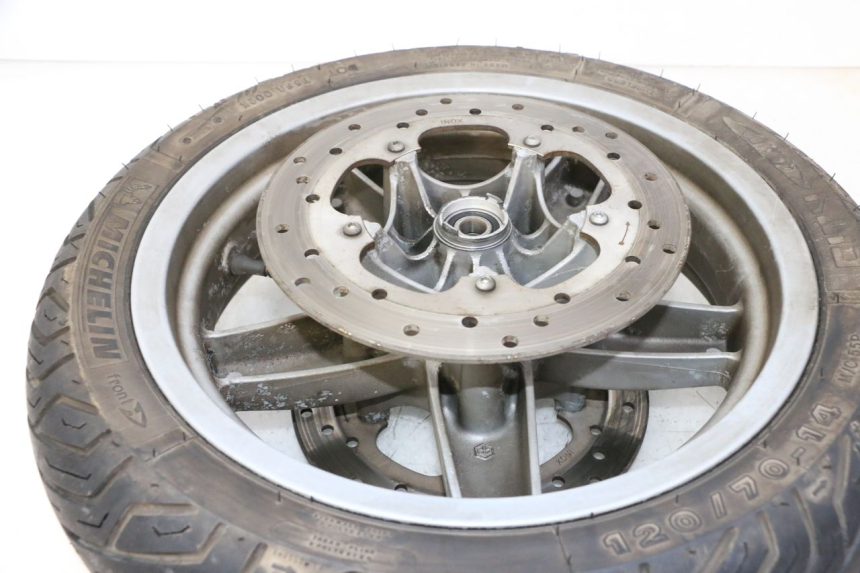 photo de JANTE AVANT ET PNEU PIAGGIO X9 EVOLUTION 125 (2003 - 2007)