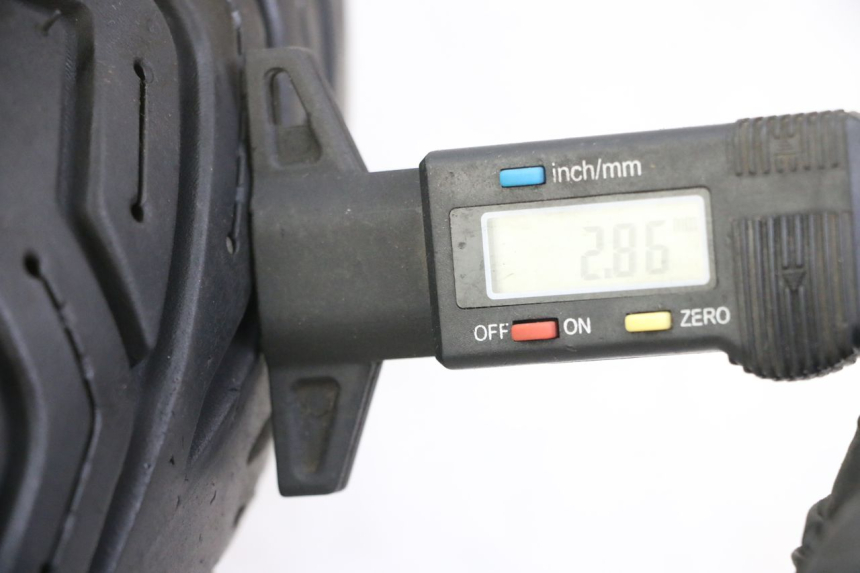 photo de JANTE AVANT ET PNEU PIAGGIO XEVO - X EVO 125 (2007 - 2016)