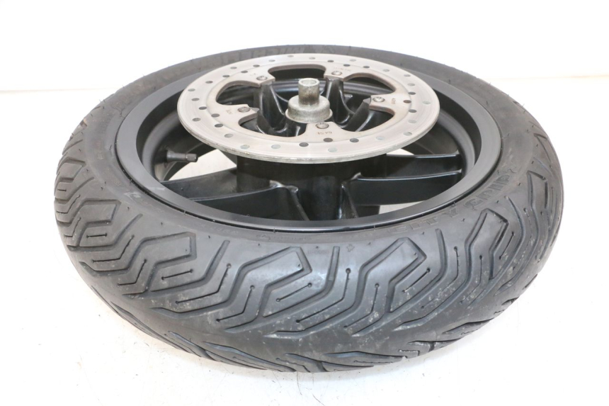 photo de JANTE AVANT ET PNEU PIAGGIO XEVO - X EVO 125 (2007 - 2016) - Pièce contrôlée