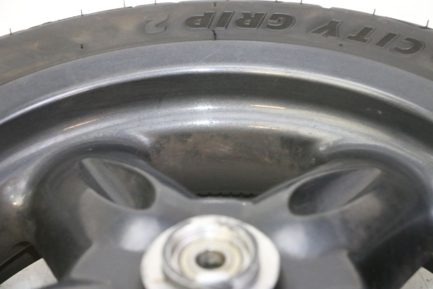 photo de JANTE AVANT ET PNEU YAMAHA YP MAJESTY 125 (2007 - 2010)