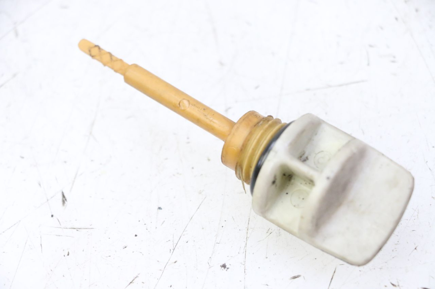 photo de JAUGE HUILE MOTEUR KYMCO GRAND DINK 125 (2008 - 2014)