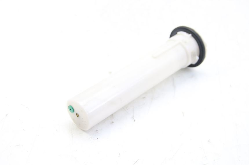 photo de JAUGE RESERVOIR ESSENCE PIAGGIO BEVERLY 125 (2010 - 2015)