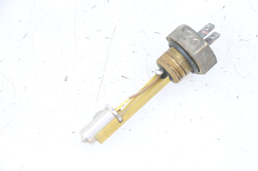 photo de JAUGE RESERVOIR ESSENCE HONDA CBF 500 (2004 - 2007)
