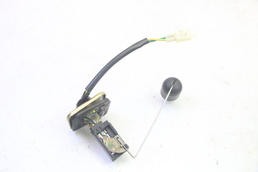 photo de JAUGE RESERVOIR ESSENCE SYM CROX 4T 50 (2016 - 2023) - Zoom état d’usage