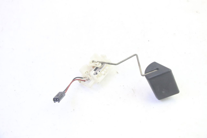 photo de JAUGE RESERVOIR ESSENCE YAMAHA FJR ABS 1300 (2006 - 2012) - Gros plan technique