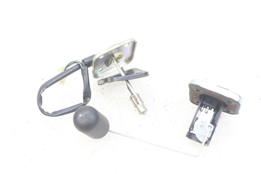 photo de JAUGE RESERVOIR ESSENCE PIAGGIO FLY 4T 50 (2013 - 2017)