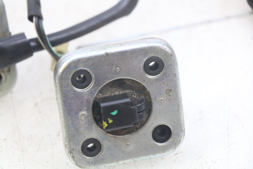 photo de JAUGE RESERVOIR ESSENCE PIAGGIO FLY 4T 50 (2013 - 2017)