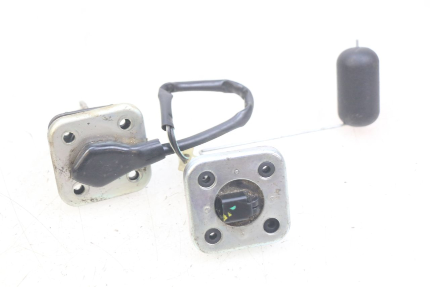 photo de JAUGE RESERVOIR ESSENCE PIAGGIO FLY 4T 50 (2013 - 2017)