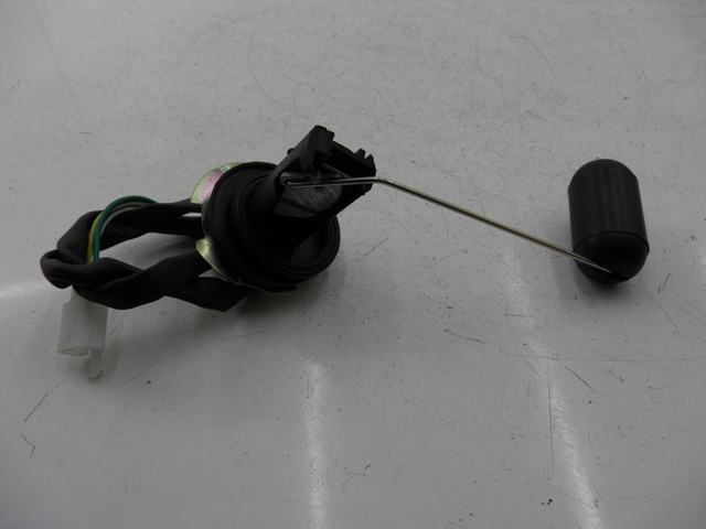 photo de JAUGE RESERVOIR ESSENCE JM MOTOR JULIA 50 (2010 - 2014) - Autre angle de vue