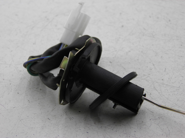 photo de JAUGE RESERVOIR ESSENCE JM MOTOR JULIA 50 (2010 - 2014) - Vue d’ensemble