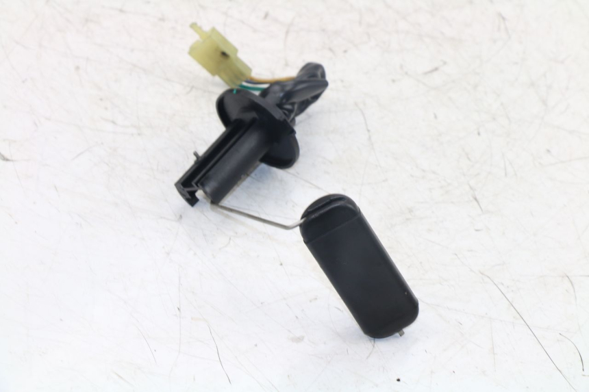 photo de JAUGE RESERVOIR ESSENCE KYMCO AGILITY FR 2T 50 (2012 - 2017)