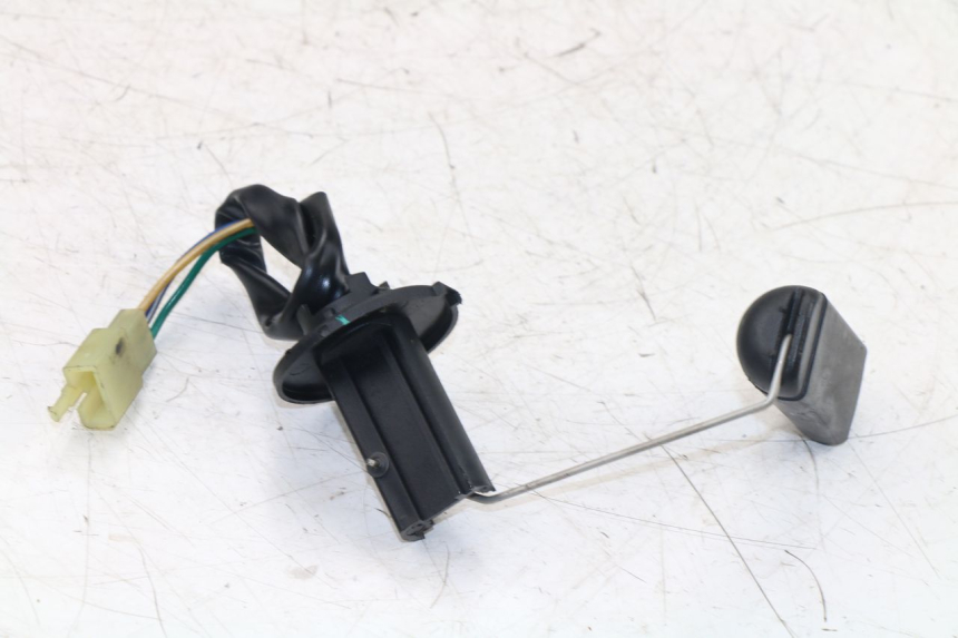 photo de JAUGE RESERVOIR ESSENCE KYMCO AGILITY FR 2T 50 (2012 - 2017)