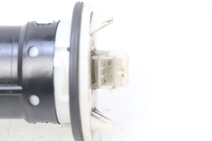 photo de JAUGE RESERVOIR ESSENCE PIAGGIO MP3 LT 300 (2010 - 2016)