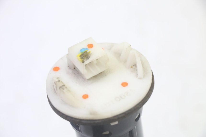 photo de JAUGE RESERVOIR ESSENCE PIAGGIO MP3 LT 300 (2010 - 2016)