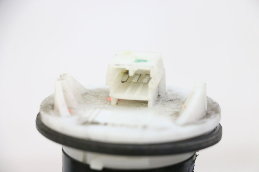 photo de JAUGE RESERVOIR ESSENCE PIAGGIO MP3 500 (2014 - 2016)