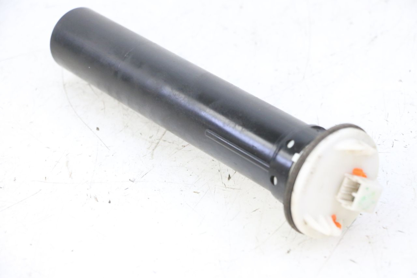 photo de JAUGE RESERVOIR ESSENCE PIAGGIO MP3 RL 250 (2007 - 2010)