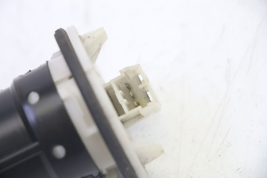 photo de JAUGE RESERVOIR ESSENCE PIAGGIO MP3 125 (2006 - 2014)