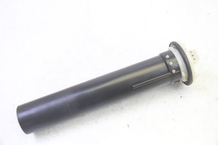 photo de JAUGE RESERVOIR ESSENCE PIAGGIO MP3 RL 250 (2007 - 2010) - Zoom état d’usage