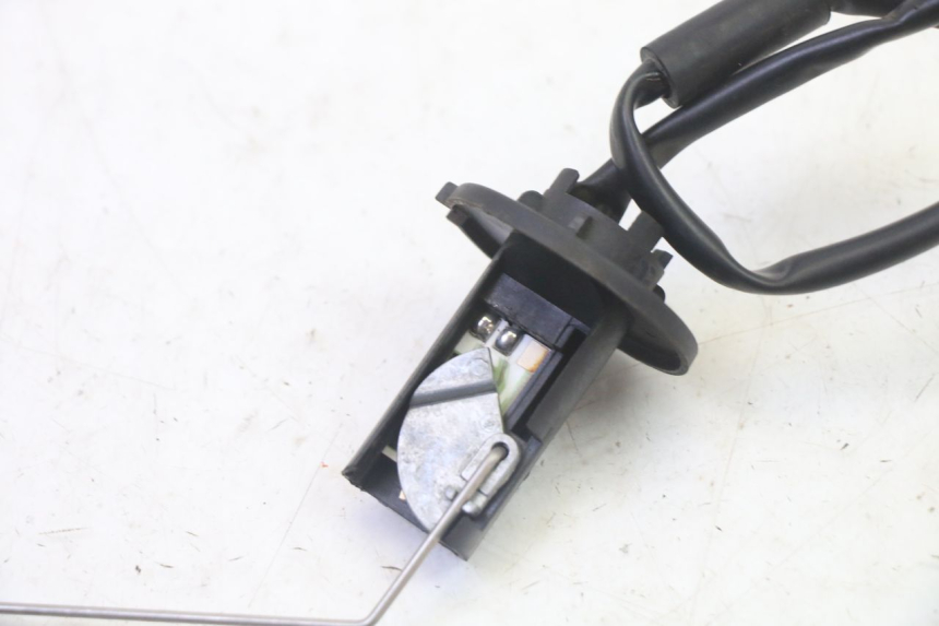 photo de JAUGE RESERVOIR ESSENCE KYMCO LIKE 4T 50 (2019 - 2025)