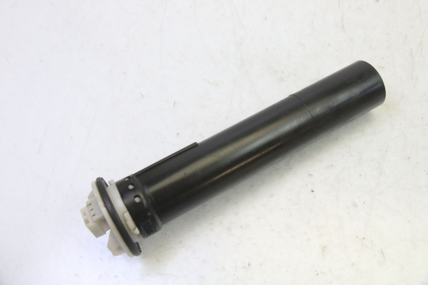 photo de JAUGE RESERVOIR ESSENCE PIAGGIO NEW TYPHOON 50 (2010 - 2017)