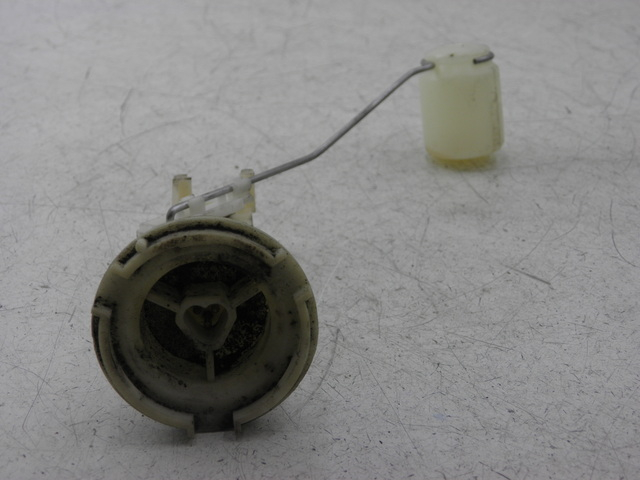 photo de JAUGE RESERVOIR ESSENCE PEUGEOT ELYSTAR 50 (2002 - 2014)