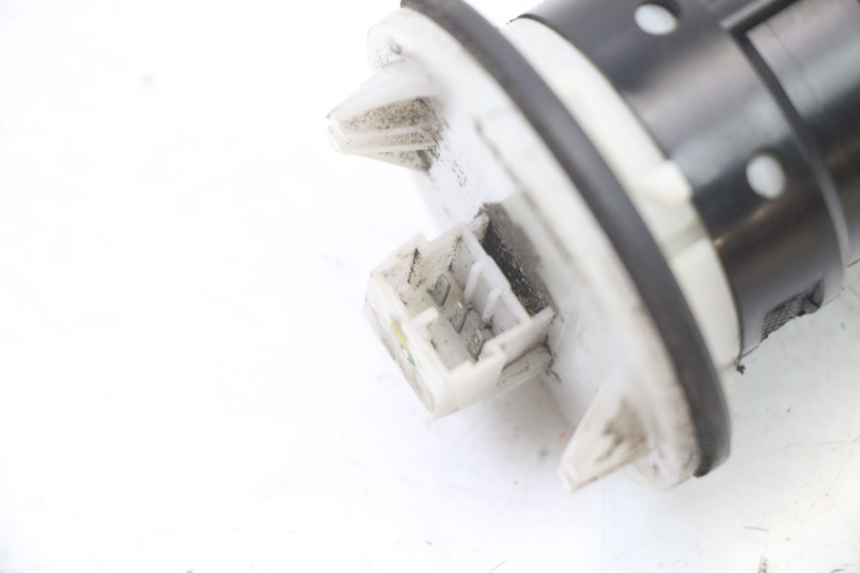 photo de JAUGE RESERVOIR ESSENCE PIAGGIO MP3 LT 400 (2007 - 2012)
