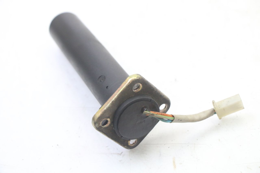 photo de JAUGE RESERVOIR ESSENCE APRILIA SCARABEO GT TOURING 125 (1999 - 2005)