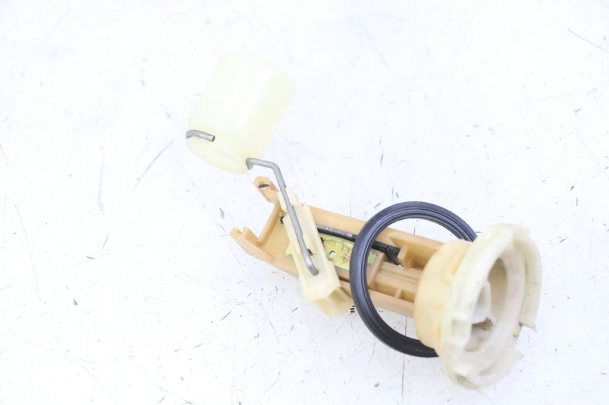 photo de JAUGE RESERVOIR ESSENCE PEUGEOT SPEEDFIGHT 2 LC 50 (2000 - 2009)