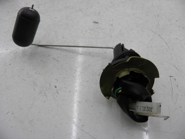 photo de JAUGE RESERVOIR ESSENCE SYM FIDDLE 2 50 (2008 - 2013)