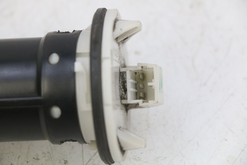 photo de JAUGE RESERVOIR ESSENCE PIAGGIO VESPA LX 2T 50 (2005 - 2013)