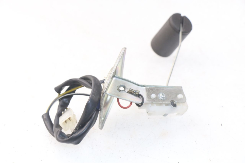 photo de JAUGE RESERVOIR ESSENCE PIAGGIO VESPA SPRINT 2T 50 (2014 - 2018)