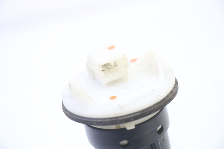 photo de JAUGE RESERVOIR ESSENCE PIAGGIO X9 EVOLUTION 125 (2003 - 2007)