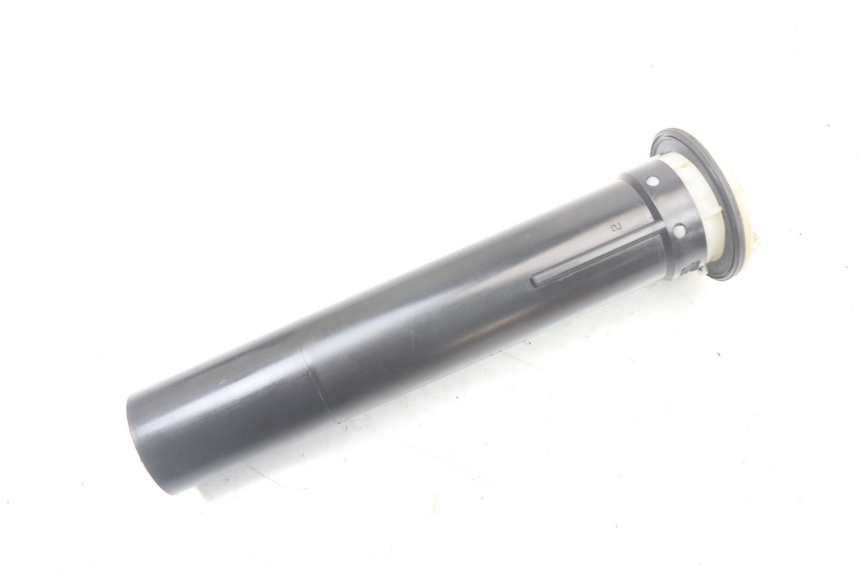 photo de JAUGE RESERVOIR ESSENCE PIAGGIO XEVO - X EVO 125 (2007 - 2017) - Autre angle de vue