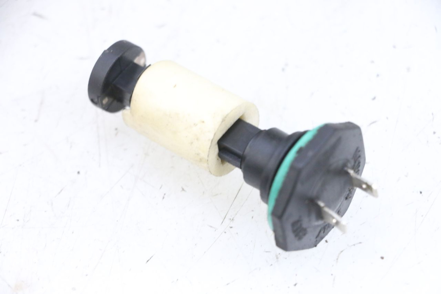 photo de JAUGE RESERVOIR ESSENCE PIAGGIO ZIP 4T 50 (2018 - 2020) - Zoom état d’usage