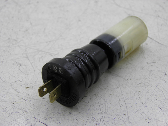 photo de JAUGE RESERVOIR HUILE HONDA NH VISION 50 (1985 - 1994) - Vue principale