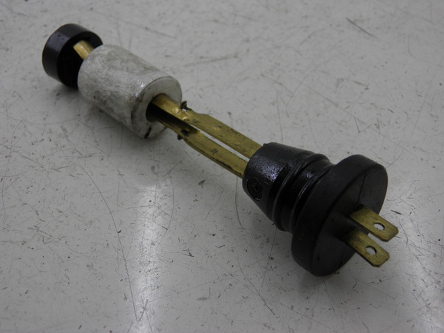 photo de JAUGE RESERVOIR HUILE MBK OVETTO 50 (1998 - 2007)