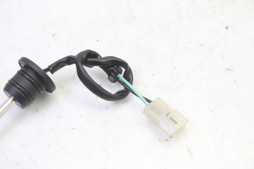 photo de JAUGE RESERVOIR HUILE RIEJU MRT 50 (2018 - 2021)