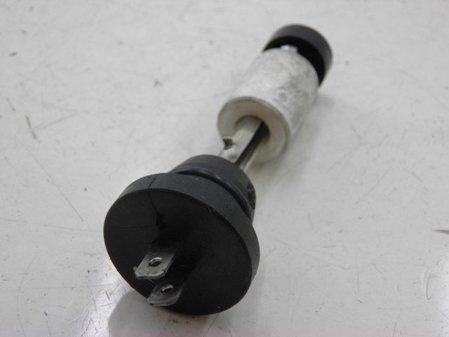 photo de JAUGE RESERVOIR HUILE PEUGEOT JET FORCE CARBU 50 (2003 - 2016)