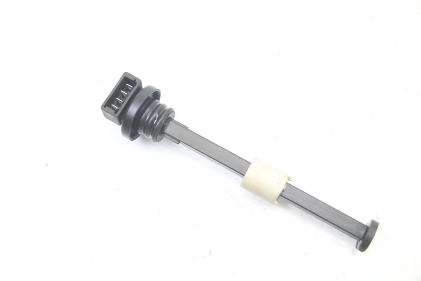 photo de JAUGE RESERVOIR HUILE PIAGGIO VESPA LX 2T 50 (2005 - 2013)