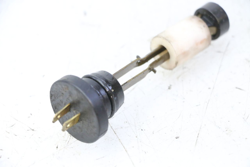 photo de JAUGE RESERVOIR HUILE PEUGEOT SPEEDAKE 50 (1995 - 1997)