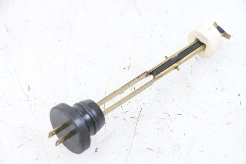 photo de JAUGE RESERVOIR HUILE PEUGEOT SPEEDFIGHT 2 LC 50 (2000 - 2009)
