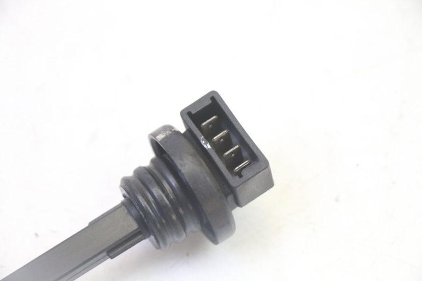 photo de JAUGE RESERVOIR HUILE PIAGGIO VESPA S 2T 50 (2007 - 2014)