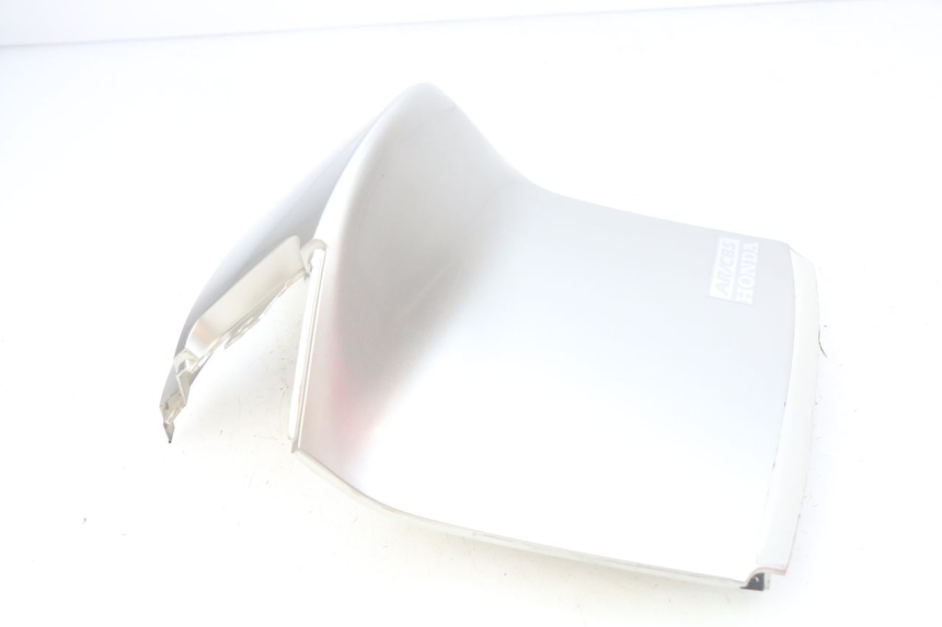 photo de JONCTION CARENAGE ARRIERE HONDA FES PANTHEON 2T 125 (1998 - 2002)