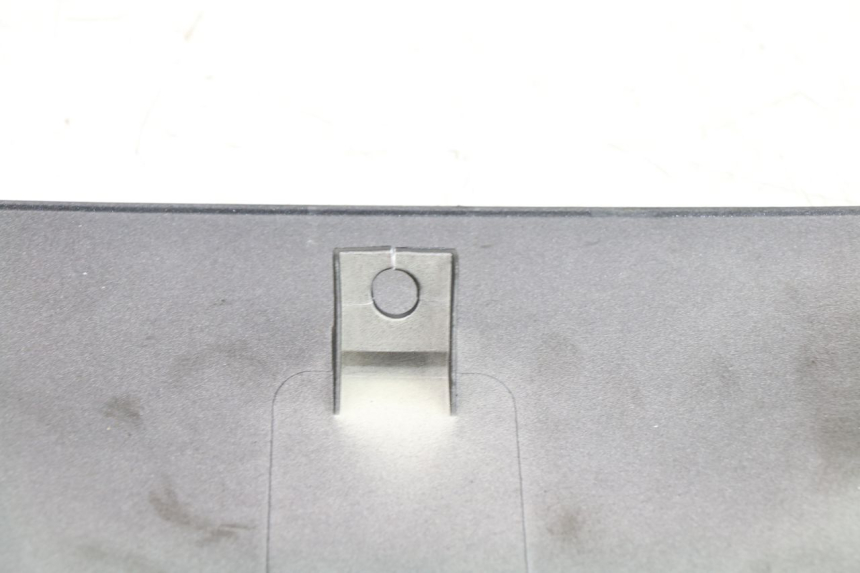 photo de JONCTION CARENAGE ARRIERE HONDA FJS SILVER WING SILVERWING 400 (2005 - 2008)