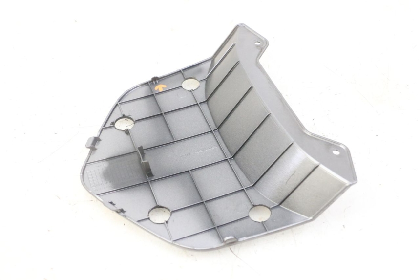 photo de JONCTION CARENAGE ARRIERE HONDA FORZA ABS 300 (2013 - 2019)
