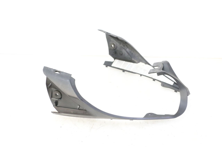 photo de JONCTION CARENAGE ARRIERE YAMAHA FZ6 FAZER S2 600 (2007 - 2011)